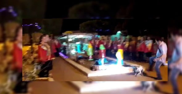 Vídeo mostra secretário chutando cão em festa de Natal