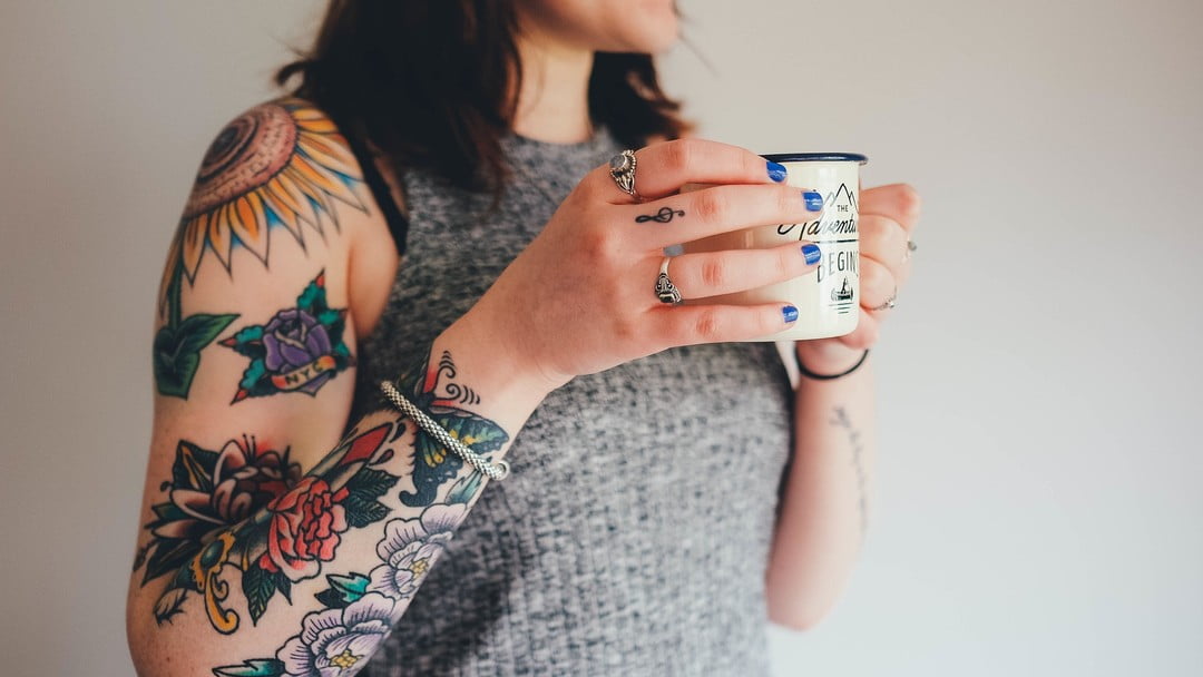 O que é o macrófago, célula que mantém as tatuagens na pele e pode um dia ajudar a apagá-las