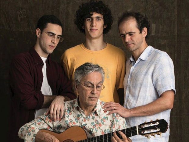Caetano Veloso e seus filhos