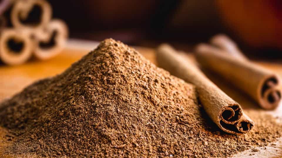 Três incríveis benefícios da canela para a saúde