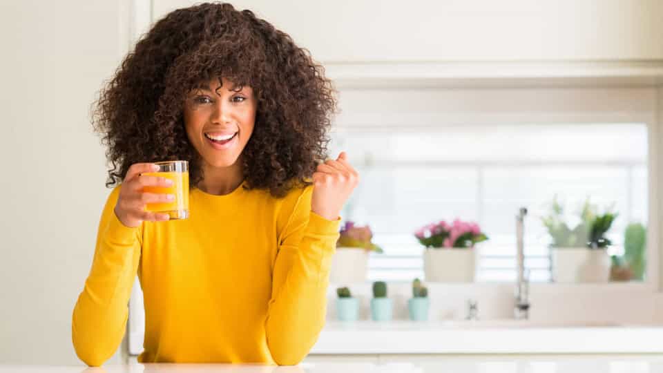 Para uma pele jovem e resplandecente, beba este suco natural delicioso