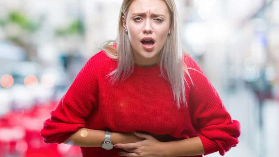 A popular bebida que duplica o risco de câncer do intestino