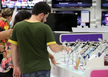 Black Friday: Procon orienta consumidores para evitar golpes e frustrações