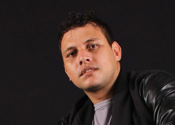 Luciano D10 entra para a história com o lançamento da canção mais longa do Brasil com 32 minutos. Confira!