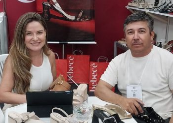 Com consultoria de Maristela Tormes, em mais um evento de moda, Rosil Pontes trás para suas lojas em abril, a nova coleção de inverno da Bebecê Calçados