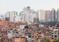 Fortuna do 1% mais rico poderia acabar com a pobreza 22 vezes, aponta estudo