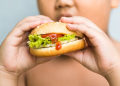 Como ultraprocessados atrapalham o combate à obesidade infantil