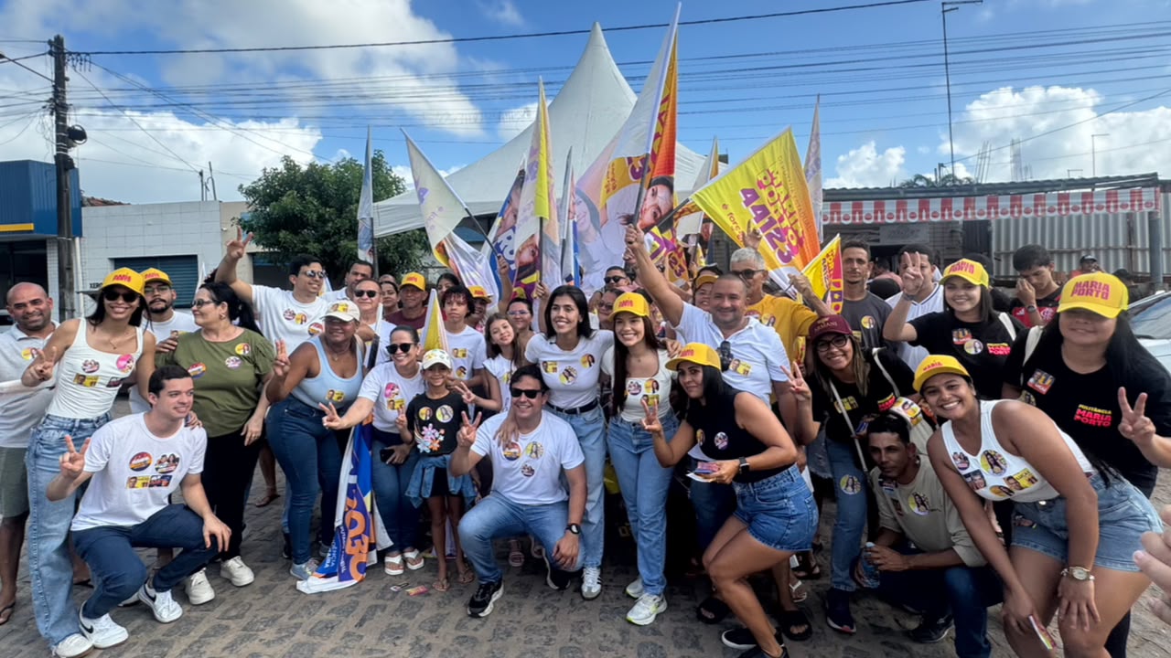 Vereadora Djá Moura consolida liderança política, fortalece sua base de apoio e reúne multidão em adesivaço e caminhada em Mari